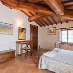 La Loggia Farm stay *